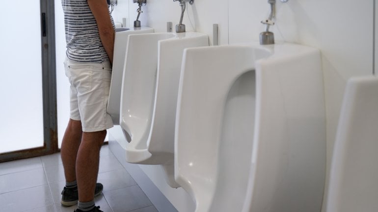 Symptom bei Prostatakrebs: Probleme beim Urinieren