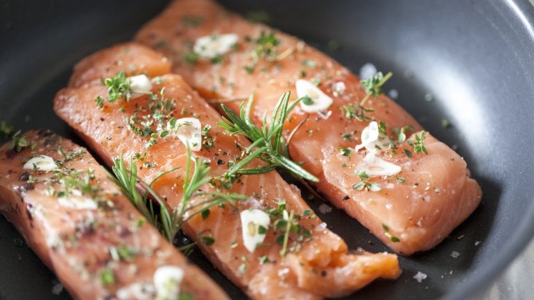 Lachs: Fisch mit hohem Eiweißgehalt