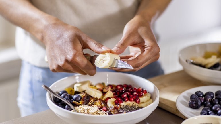 Bei Hämorrhoiden nur in Maßen: Zuckerreiches Obst