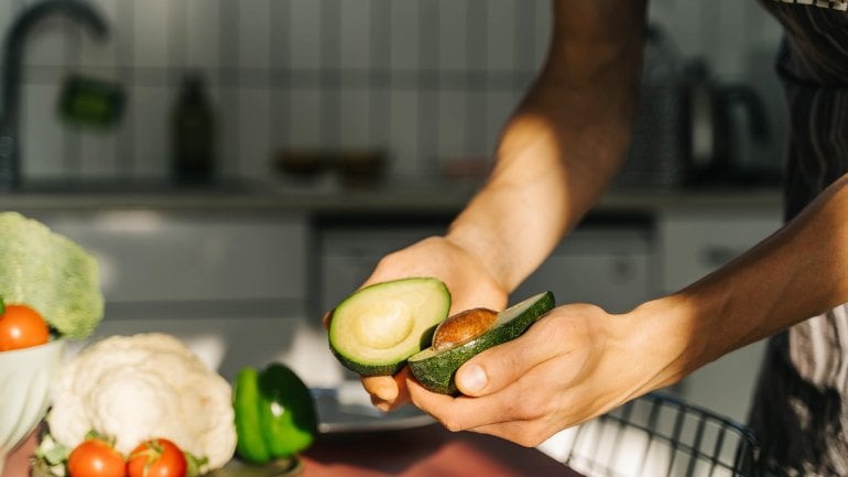 Die Avocado ist ein Obst mit wenig Fruchtzucker