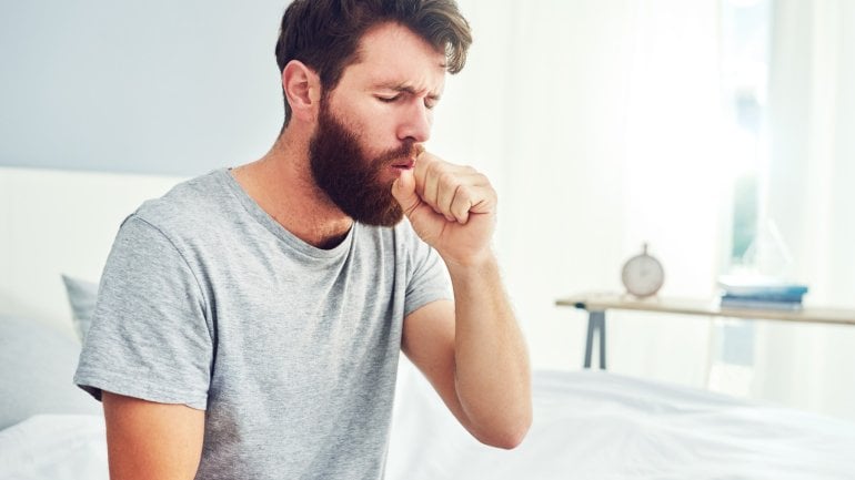 Bronchitis: Trockener Reizhusten ist typisches Symptom