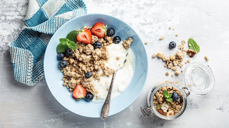 Joghurt und Quark sind Lebensmittel mit viel Calcium