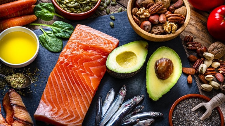 Arthrose: Ernährung sollte Omega-3-Fettsäuren beinhalten