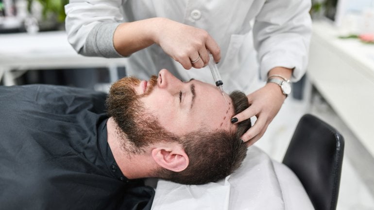 Mittel gegen Haarausfall: Haartransplantation