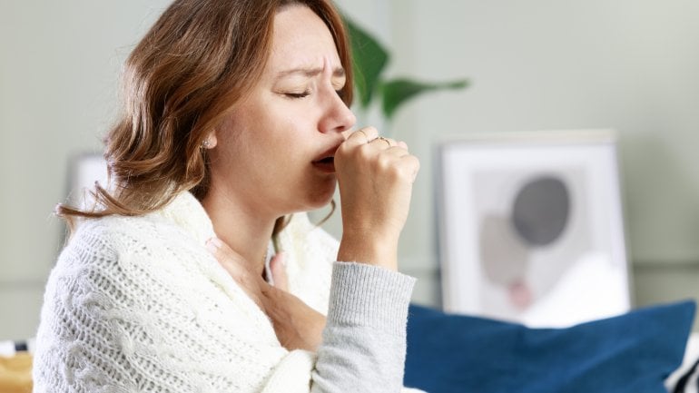 Husten kann Symptom bei Sinusitis sein