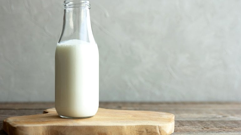 Kefir und Buttermilch sind probiotische Lebensmittel